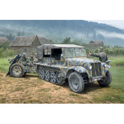 MODELO 1:35 KFZ. 10 DEMAG D7 with 7,5 cm leIG 18 and CREW